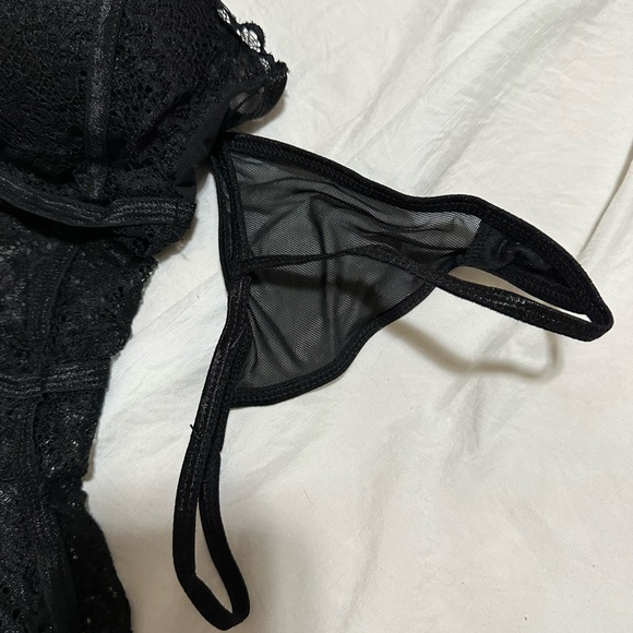 Lingerie set - Picture 2 of 3